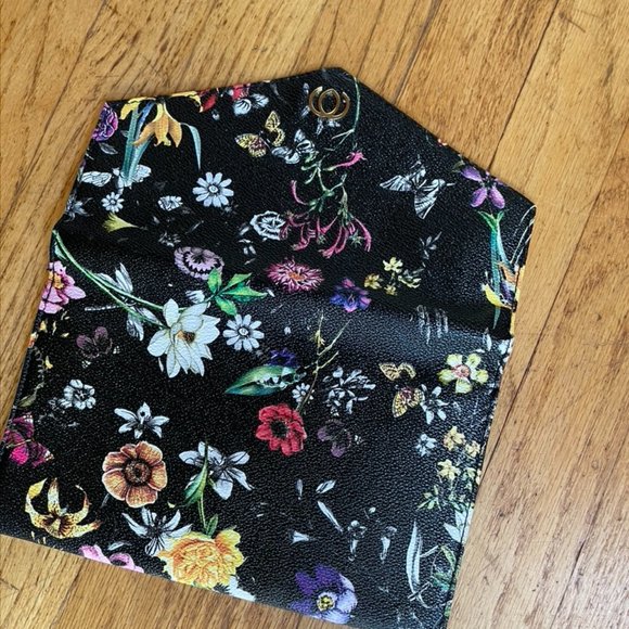 Black Floral Clutch - Picture 3 of 3